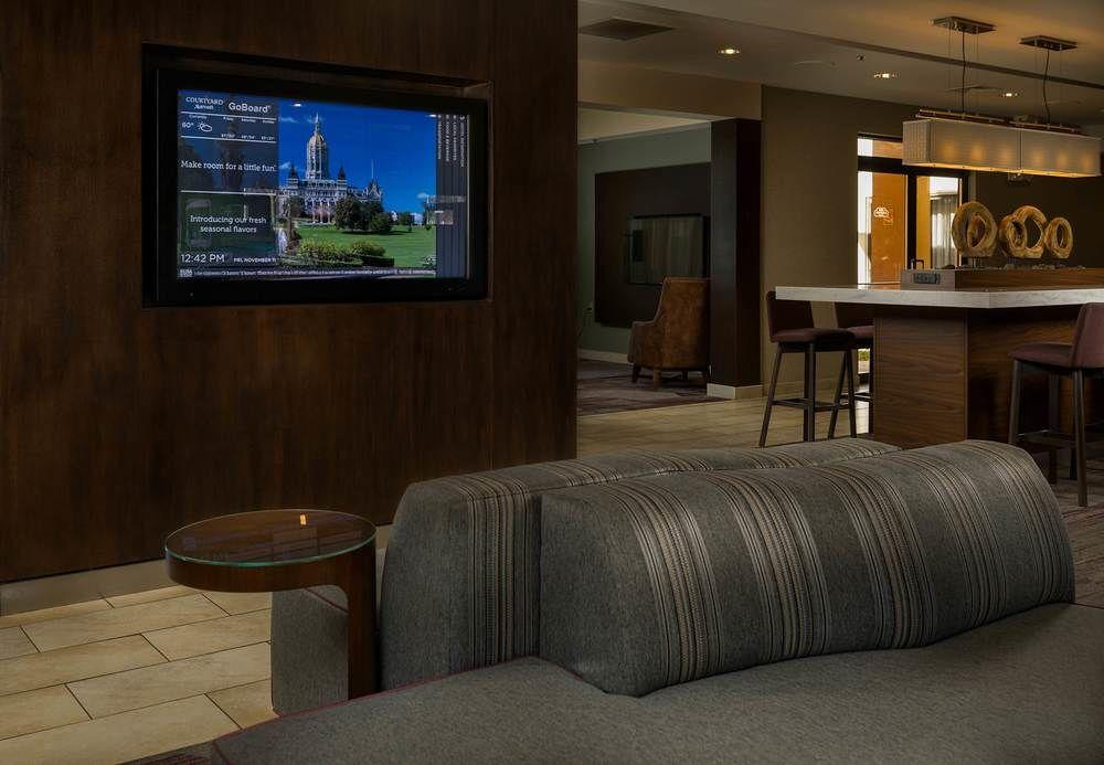 Courtyard By Marriott New Haven Orange Hotel Ngoại thất bức ảnh