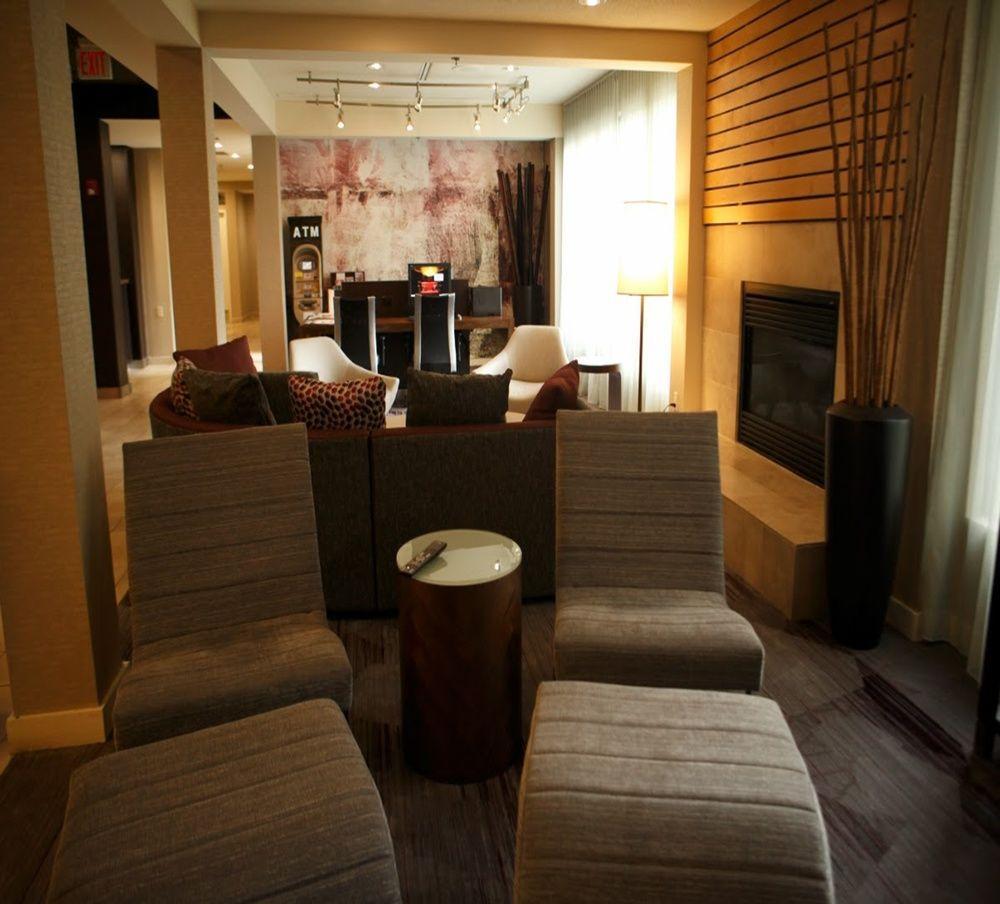 Courtyard By Marriott New Haven Orange Hotel Ngoại thất bức ảnh