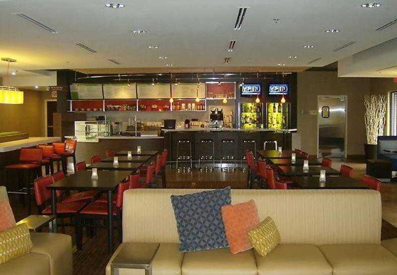 Courtyard By Marriott New Haven Orange Hotel Ngoại thất bức ảnh